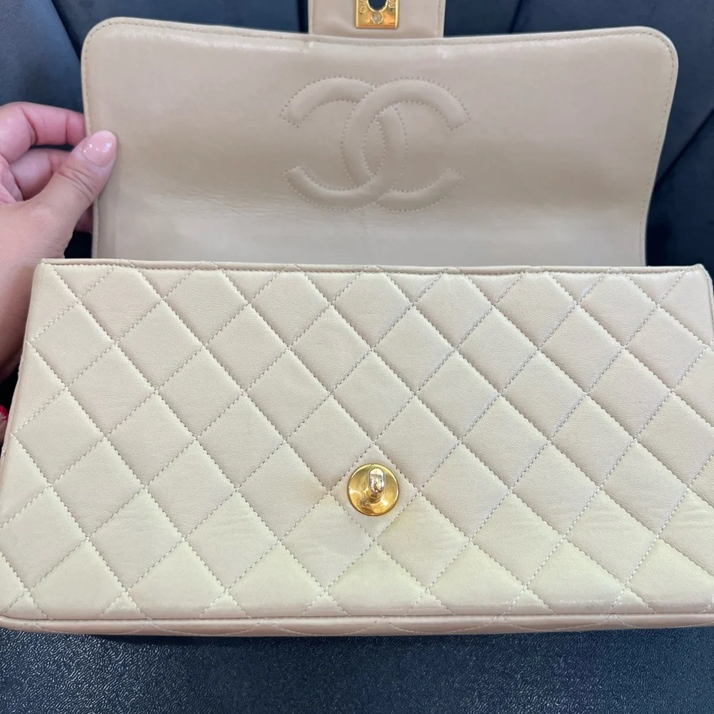 Vintage 24k gold & beige Chanel top handle crossbody - Picture 10 of 15